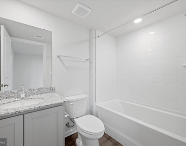 122 Bowers Street - Photo Thumbnail 8