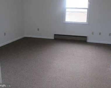 11591 James Madison Street - Photo Thumbnail 5