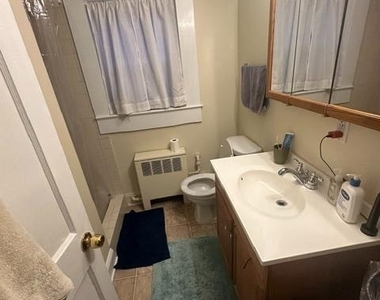 1320 B Rowe - Photo Thumbnail 2
