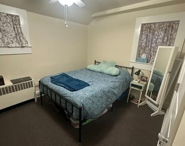 1320 B Rowe - Photo Thumbnail 3