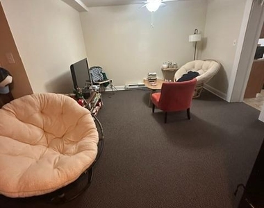 1320 B Rowe - Photo Thumbnail 1