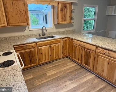 1201 S East Street - Photo Thumbnail 3