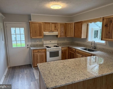 1201 S East Street - Photo Thumbnail 9
