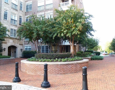 600 Second Street - Photo Thumbnail 1
