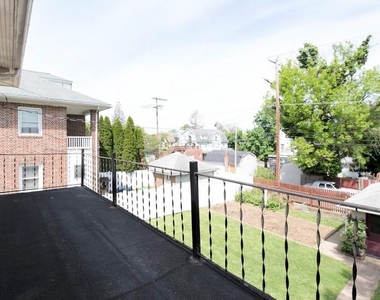 1505 3rd Avenue - Photo Thumbnail 9
