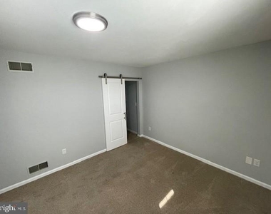 126 Meadow Hill Drive - Photo Thumbnail 6