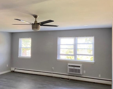 262-268 E Cliveden Street - Photo Thumbnail 5