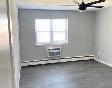 262-266 E Cliveden Street - Photo Thumbnail 6