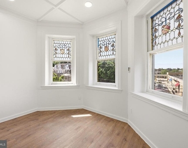 6012 Ridge Avenue - Photo Thumbnail 10