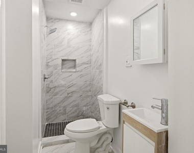 6012 Ridge Avenue - Photo Thumbnail 10
