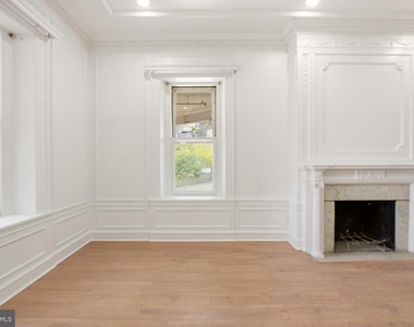 6012 Ridge Avenue - Photo Thumbnail 2