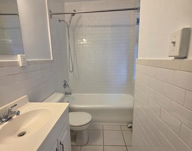 1324 Locust Street - Photo Thumbnail 13