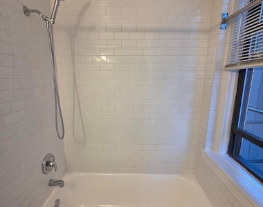 1324 Locust Street - Photo Thumbnail 15