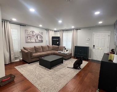 2312 Cross Street - Photo Thumbnail 2