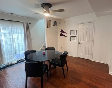 2312 Cross Street - Photo Thumbnail 4
