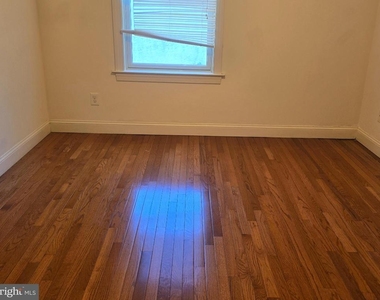 2025 N 18th Street - Photo Thumbnail 6