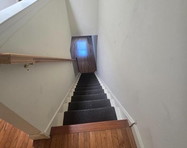 2025 N 18th Street - Photo Thumbnail 5