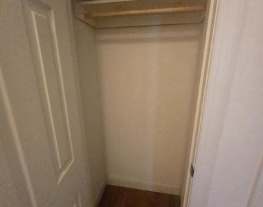 2025 N 18th Street - Photo Thumbnail 2