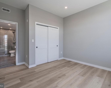 2401 Washington Avenue - Photo Thumbnail 8