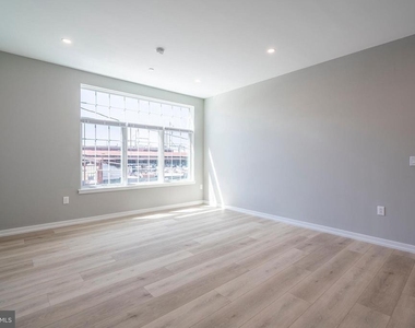 2401 Washington Avenue - Photo Thumbnail 6