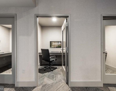 222 W Rittenhouse Square - Photo Thumbnail 10