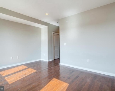3832 Manor Street - Photo Thumbnail 15