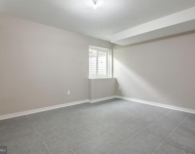 3832 Manor Street - Photo Thumbnail 9