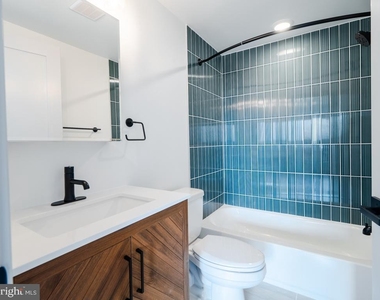 6515 Ridge Avenue - Photo Thumbnail 4