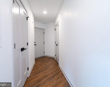 6515 Ridge Avenue - Photo Thumbnail 6
