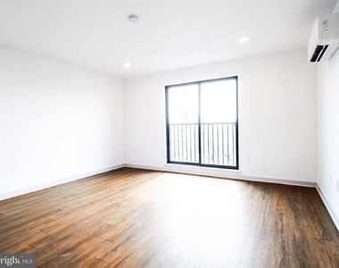 6515 Ridge Avenue - Photo Thumbnail 1