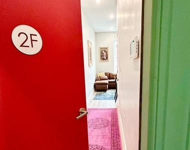 1233 N 6th Street - Photo Thumbnail 1