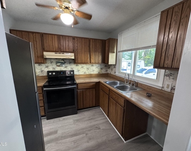 4200 Bertram Drive - Photo Thumbnail 2