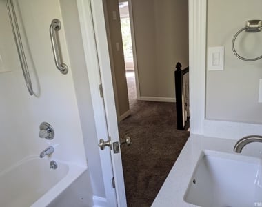 143 Brannigan Place - Photo Thumbnail 11