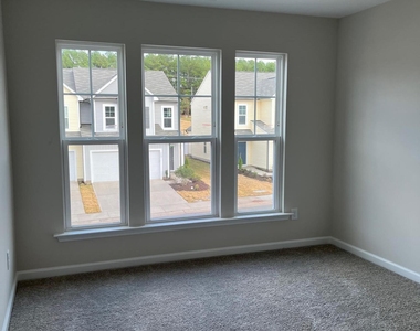 1406 Smoky Mountains Street - Photo Thumbnail 19