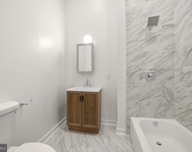 6012 Ridge Avenue - Photo Thumbnail 9