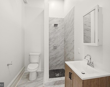 6012 Ridge Avenue - Photo Thumbnail 11
