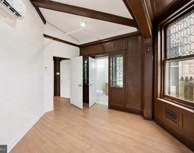 6012 Ridge Avenue - Photo Thumbnail 8