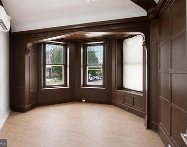 6012 Ridge Avenue - Photo Thumbnail 6
