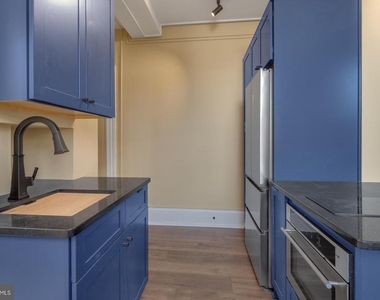 1324 Locust Street - Photo Thumbnail 5
