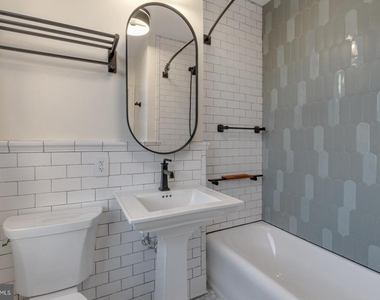 1324 Locust Street - Photo Thumbnail 13
