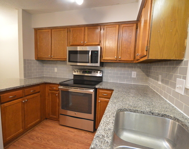 616 Applecross Drive - Photo Thumbnail 12