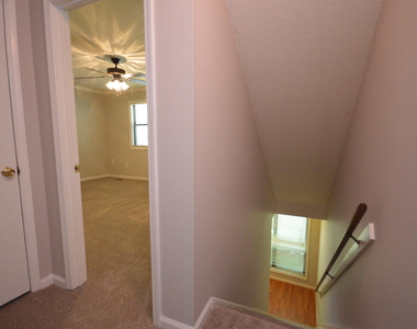 616 Applecross Drive - Photo Thumbnail 23