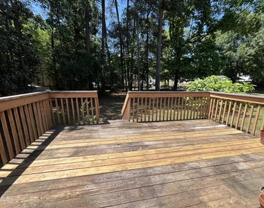 232 Walnut Creek Drive - Photo Thumbnail 7