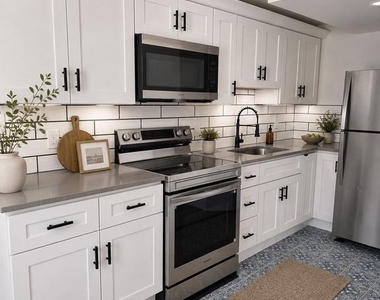 5925 Ridge Avenue - Photo Thumbnail 24