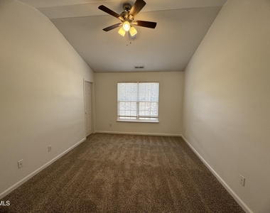 2212 Persimmon Ridge Drive - Photo Thumbnail 6