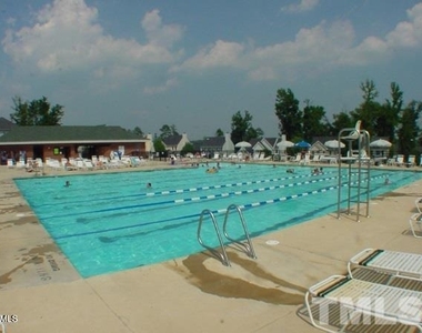 2212 Persimmon Ridge Drive - Photo Thumbnail 4