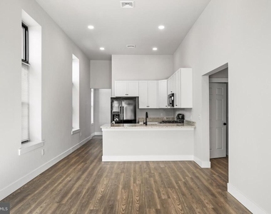 420 Chestnut Street - Photo Thumbnail 11