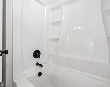 420 Chestnut Street - Photo Thumbnail 17