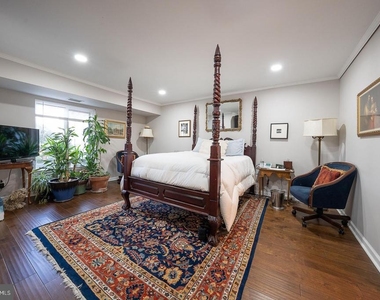 1710 Oakwood - Photo Thumbnail 10