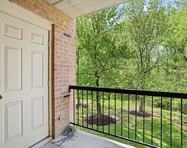 623 Washington Place - Photo Thumbnail 8